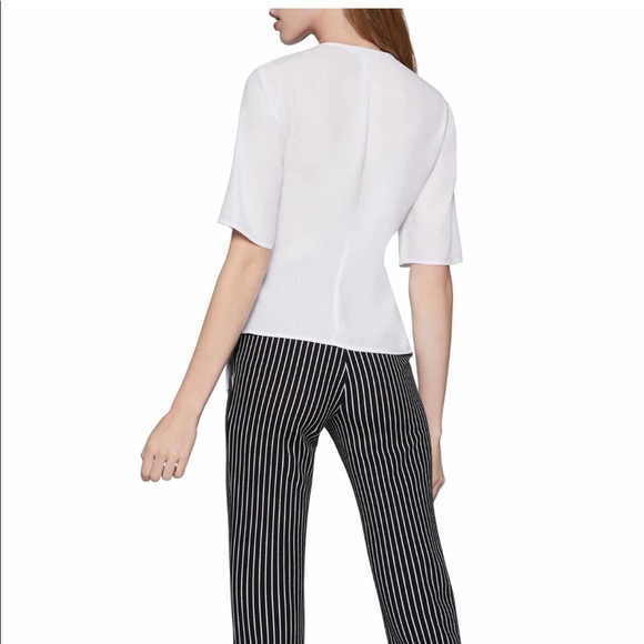 BCBG • White Wrap Top • XXS - Picture 4 of 7